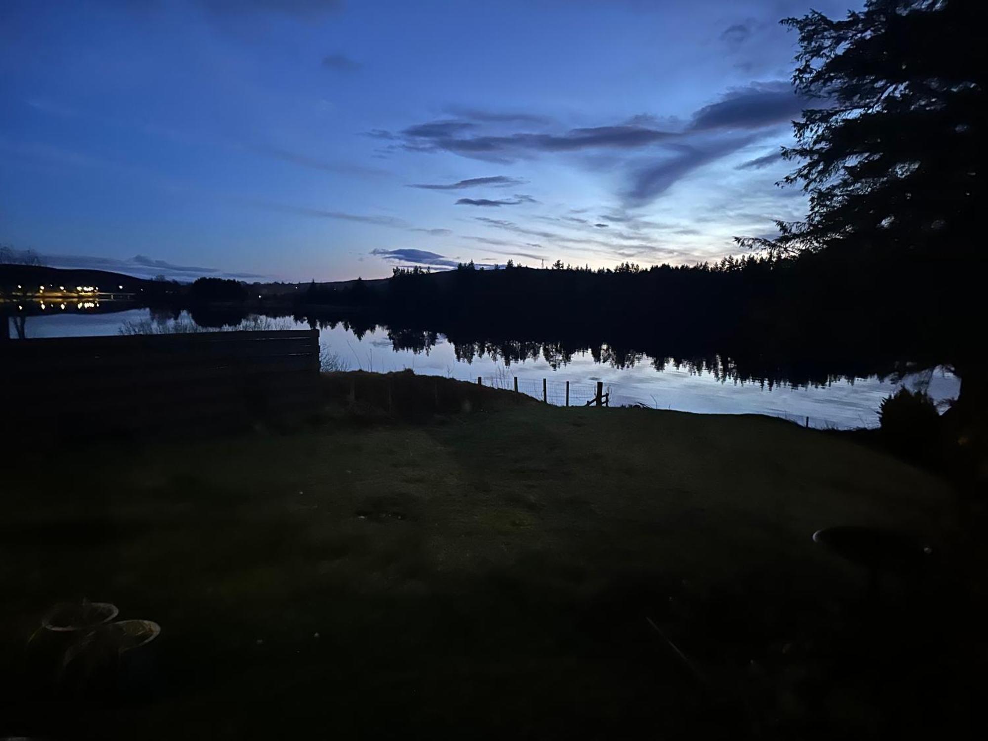 Lochside Lodge Pod Лерґ Екстер'єр фото